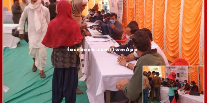 patients get treatment in chiranjeevi camp getting services of experts in sawai madhopur