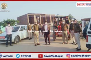 Police seized two Tractor-trolley while transporting illegal gravel in sawai madhopur