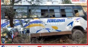 Bus going from Baunli to Gangapur City met with an accident in sawai madhopur