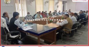 Necessary guidelines given to officers in weekly review meeting in sawai madhopur