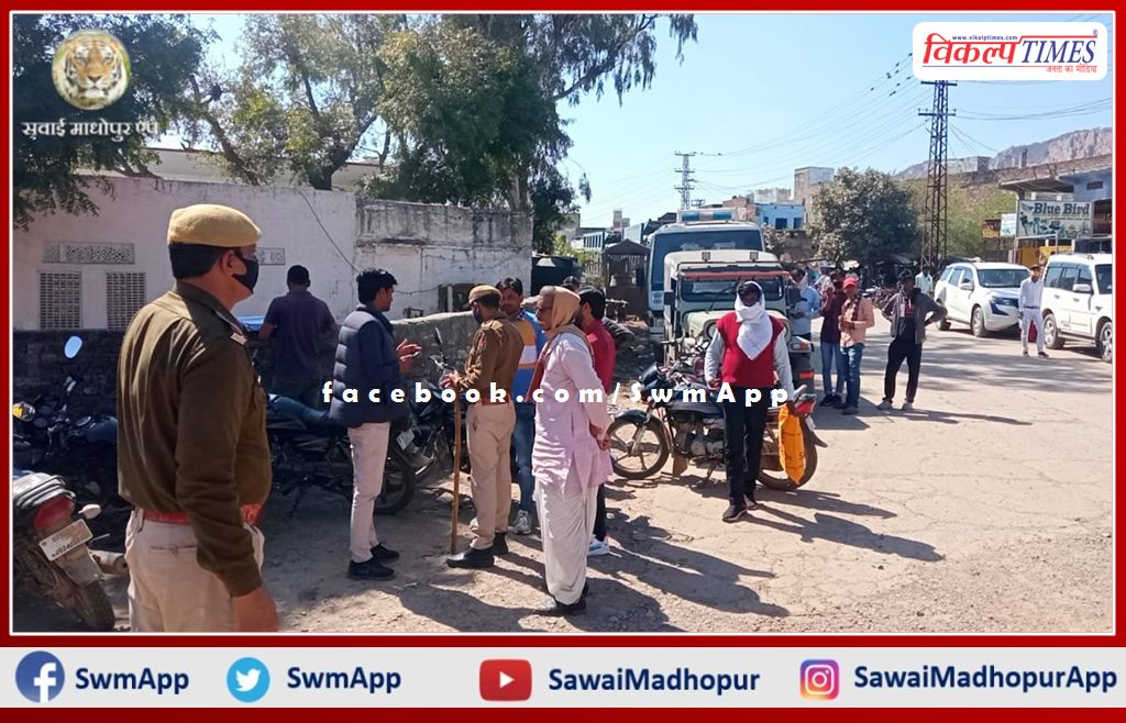 Police vehicle checking campaign on increasing incidents of vehicle theft in bonli