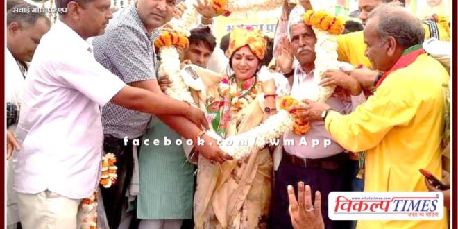 BJP workers celebrated Asha Meena birthday in sawai madhopur
