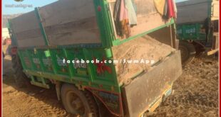 Khirni police confiscated three tractor-trolleys transporting illegal gravel