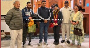 SP Sunil Kumar Vishnoi's daughter Dikshita Vishnoi returned safely to India