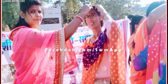Brothers and sisters were honored by applying tilak on the new year in sawai madhopur