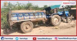 Khandar police seized a tractor-trolley filled with illegal gravel