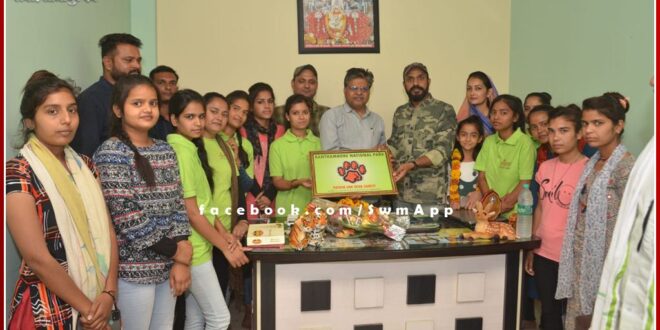Pathik lok seva samiti congratulates CCF Tikamchand Verma on retirement in ranthambore sawai madhopur