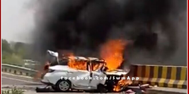 Massive fire in moving car on NH-27 in baran rajasthan