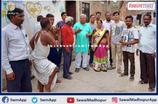 BJP District President Bharatlal Mathuria took stock of water problems in the wards in sawai madhopur