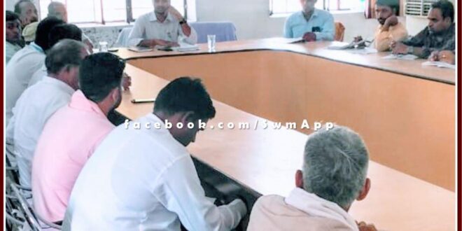 CEO Zila Parishad Abhishek Khanna did surprise inspection of Bamanwas Panchayat Samiti