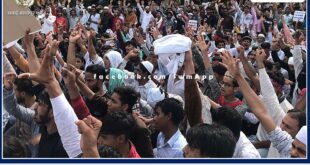 Demonstration demanding arrest of Nupur Sharma and Naveen Kumar Jindal in sawai madhopur