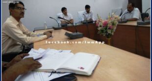 District Collector gave instructions to bring progress in the schemes in sawai madhopur