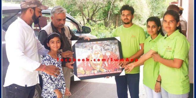 Pathik lok seva samiti welcomed the head of the forest department in sawai madhopur