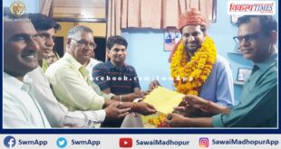 Rachit Gupta selected in IAS welcomed sawai madhopur