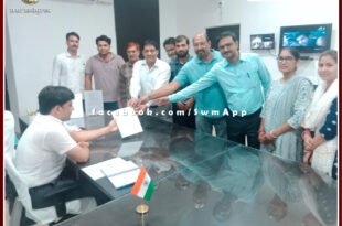 Rajasthan Accountants Association submitted a memorandum to Collector Suresh Kumar Ola