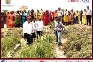 Women farmers were given a tour of Center of Excellence in Flowers in sawai madhopur