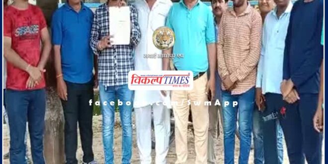 Protest Against Shifting Of Tigers Of Ranthambore national park Tourism Area In Sawai Madhopur