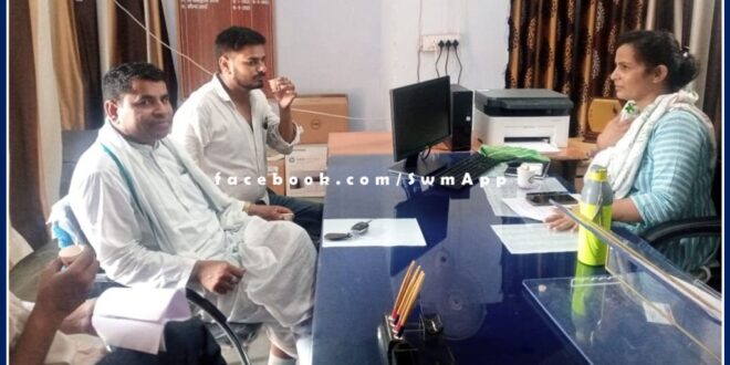 AISF officials met the Social Welfare Department officer regarding the demand for scholarship