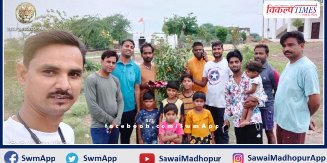 Celebrated Vrikshabandhan Raksha Utsav by tying rakhi to trees
