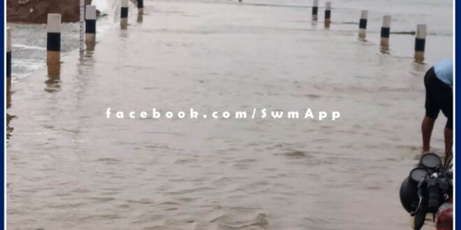 Due to rising water on Didaich Banas River, many villages were cut off