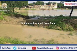 Rain water entered many houses in bamanwas