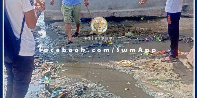 Villagers upset due to lack of cleaning of drains in Bahter