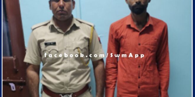 youth arrested with illegal desi katta in malarna dungar