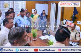 Agrawal, Khandelwal Trust Gangapur City submitted memorandum to Sawai madhopur Collector and SP