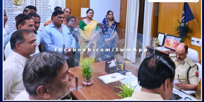 Agrawal, Khandelwal Trust Gangapur City submitted memorandum to Sawai madhopur Collector and SP