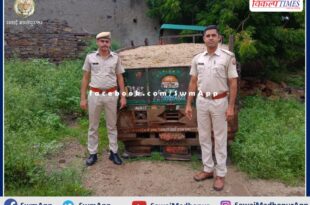 Illegal Gravel filled Tractor trolley Seized in khandar