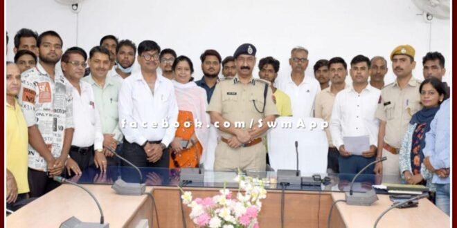 Mobiles worth RS 5 lakhs stolen were returned to the owners in sawai madhopur