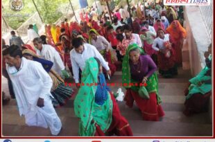 Devotees gathered in Barwara on Karva Chauth