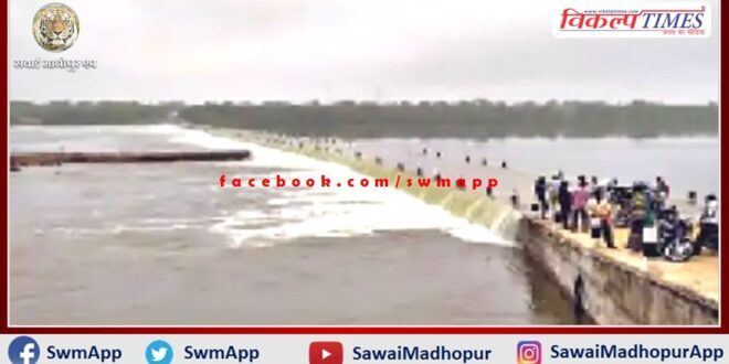 Due to the inflow of water in the Banas river, the contact of Chauth Ka Barwara to Shivad was cut