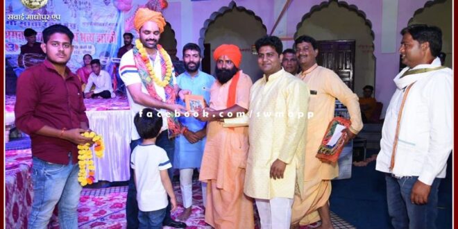 Gau Sevaks organized night Jagran at Shri Ram temple in dausa rajasthan