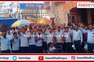 Intellectually handicapped children visited Khatu Shyam ji temple sikar