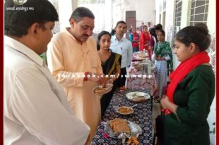 Students put up stalls on Children's Day in sawai madhopur