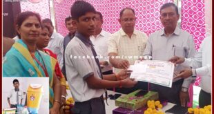 Vivekananda School sGangapur City tood first in the district level science fair