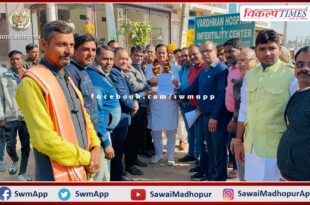 Jain community gheraoed MP Sukhbir singh Jaunapuria to make Sammed Shikhar ji a pilgrimage site
