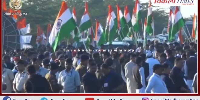 Rahul Gandhi's Bharat Jodo Yatra caravan reaches Malarna Chaud