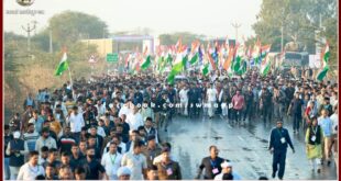 Rahul Gandhi's Bharat Jodo Yatra convoy resumes after tea break