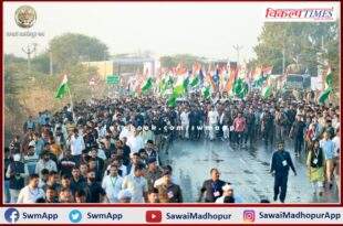 Rahul Gandhi's Bharat Jodo Yatra convoy resumes after tea break