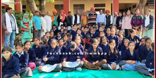 Woolen sweaters distributed to students in sawai madhopur