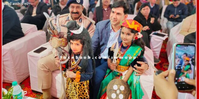 Advet Jaimini, a student of Step by Step, secured the first Rank in the fancy dress competition in sawai madhopur