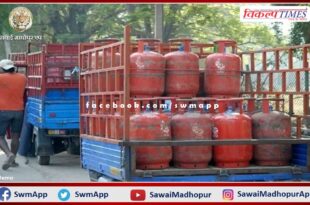 Commercial gas cylinder costlier by Rs 25 in india