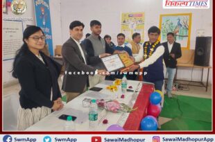 Dr. Haricharan Meena honored on National Voters' Day in sawai madhopur