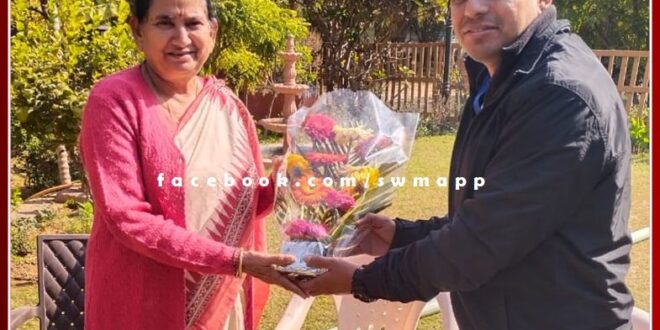 Post Office Superintendent discussed with MP Jaskaur Meena regarding various schemes