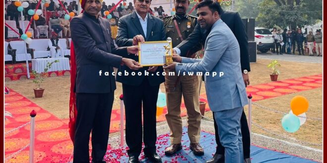 Republic Day on Physiotherapist Dr. Ganpat Lal Verma honored in sawai madhopur