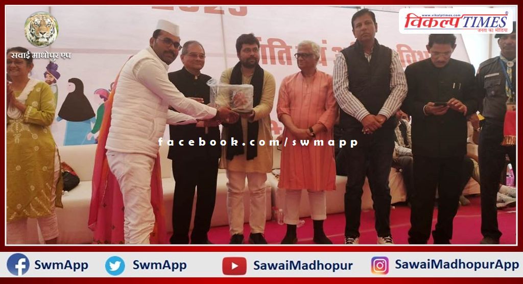 Santosh Kumar Swami honored with Mahatma Gandhi Peace Award 2023