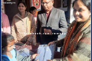 Teachers provided sweaters to the children in sawai madhopur