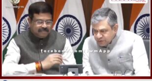 Union minister Ashwini Vaishnav and Dharmendra pradhan test BharOS mobile operating system